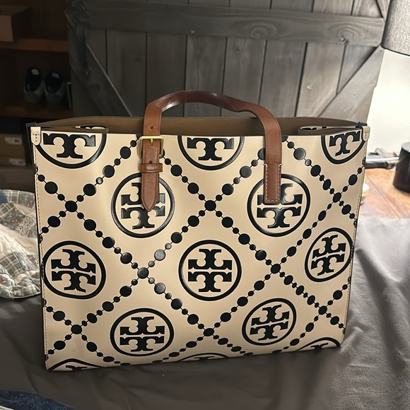 Tory Burch T Monogram Bag (Excellent Condition) - Picture 2 of 4